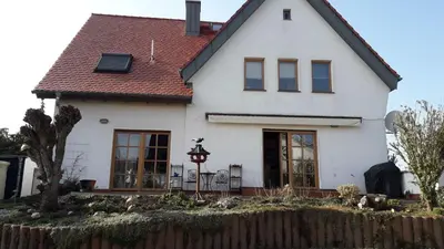 Das Gebäude in dem sich die Ferienwohnung befindet
