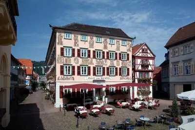 Das Gebäude in dem sich das Hotel befindet