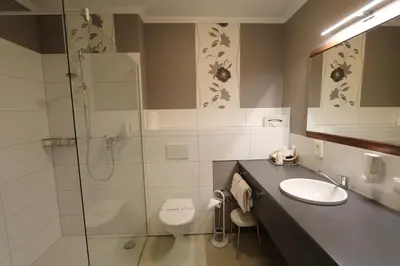 Ein Badezimmer in der Unterkunft Hotel Deutscher Hof
