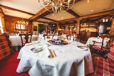 Ein Restaurant oder anderes Speiselokal in der Unterkunft Hotel Löwen