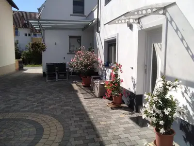 Das Gebäude in dem sich die Ferienwohnung befindet