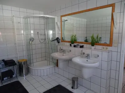Ein Badezimmer in der Unterkunft Ferienhaus Fam. Bisgen