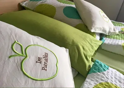 Ein Bett oder Betten in einem Zimmer der Unterkunft Ferienwohnung Im Paradies