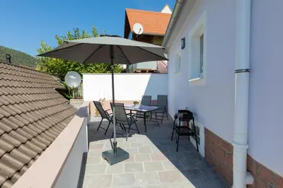 Ein Balkon oder eine Terrasse in der Unterkunft Ferienhaus Palatini