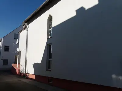 Das Gebäude in dem sich die Ferienwohnung befindet