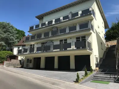Das Gebäude in dem sich die Ferienwohnung befindet