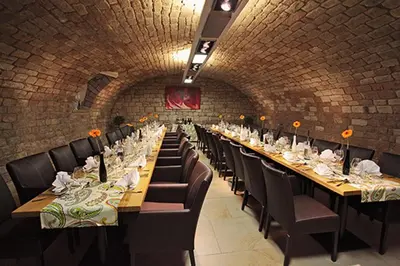 Ein Restaurant oder anderes Speiselokal in der Unterkunft Hotel Palatina 