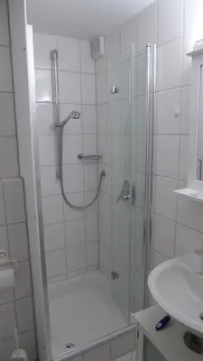 Ein Badezimmer in der Unterkunft Enzkreisspitze Garten
