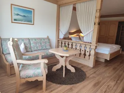 Ein Bett oder Betten in einem Zimmer der Unterkunft Hotel Dernbachtal