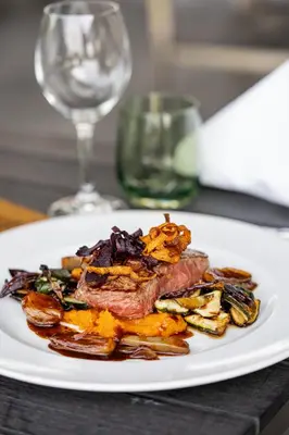 Essen im Hotel oder in der Nähe