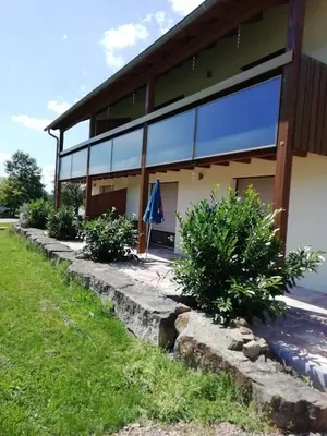 Das Gebäude in dem sich die Ferienwohnung befindet