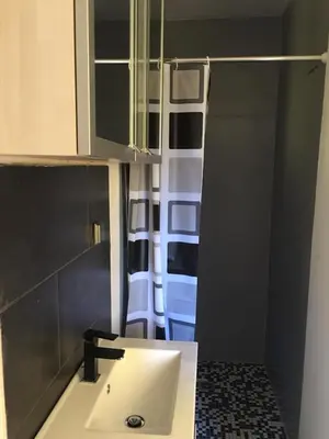 Ein Badezimmer in der Unterkunft Doppelbettzimmer mit Bad