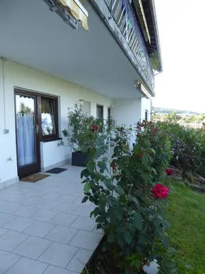 Ein Garten an der Unterkunft Ferienwohnungen Dora