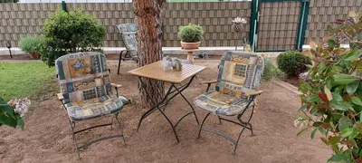 Ein Garten an der Unterkunft Pfalz-Apartment Mein Chalet - Einzigartig in Großkarlbach
