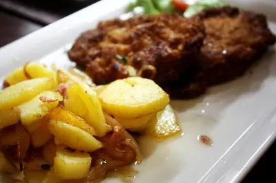 Essen im Hotel oder in der Nähe