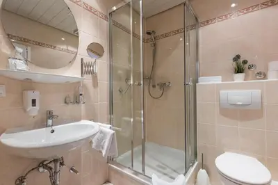 Ein Badezimmer in der Unterkunft Hotel Weinhaus Wiedemann