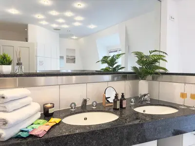 Ein Badezimmer in der Unterkunft Luxury Old Town Suite - XXL Terrasse & XXL Penthouse