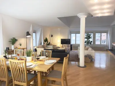 Ein Sitzbereich in der Unterkunft Luxury Old Town Suite - XXL Terrasse & XXL Penthouse