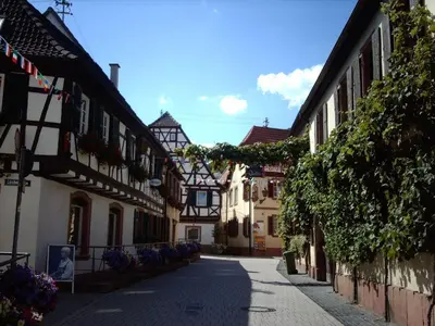 Das Gebäude in dem sich die Ferienwohnung befindet
