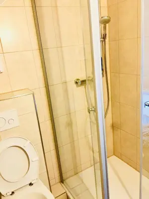Ein Badezimmer in der Unterkunft China-Restaurant Lin Garden