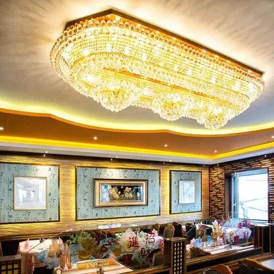 Ein Sitzbereich in der Unterkunft China-Restaurant Lin Garden