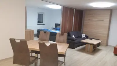 Ein Sitzbereich in der Unterkunft Ferienwohnung Sandra Hockenheim