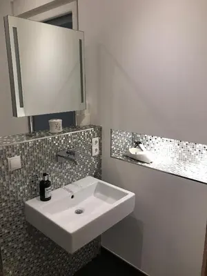 Ein Badezimmer in der Unterkunft Modernes Apartment - Neustadt/Weinstraße Stadt
