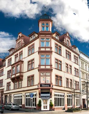Das Gebäude in dem sich das Hotel befindet