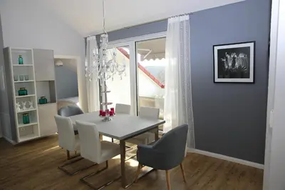 Ein Sitzbereich in der Unterkunft Apartment mit Designerküche, Loggia Ludwigsburg nahe Stuttgart