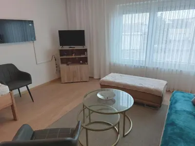 TV/Unterhaltungsangebot in der Unterkunft Apartment-Ferienwohnung in Mainaschaff