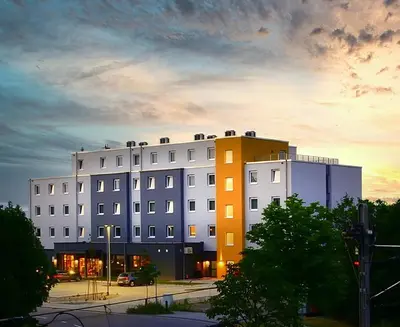 Das Gebäude in dem sich das Hotel befindet