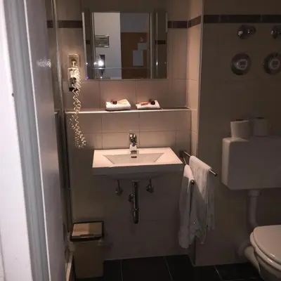 Ein Badezimmer in der Unterkunft Marktschänke