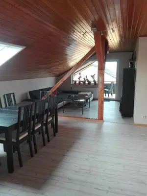 Ein Sitzbereich in der Unterkunft Obere Ferienwohnung Asshoff zwischen Odenwald, Taubertal und Bauland