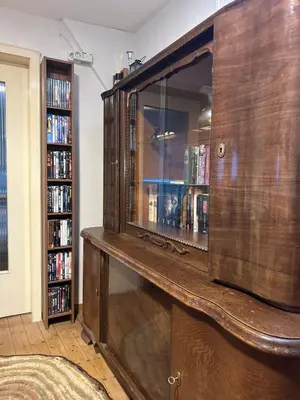 Die Bibliothek in der Ferienwohnung