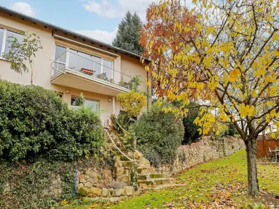 Ein Garten an der Unterkunft Apartment Am Weinberg by Interhome