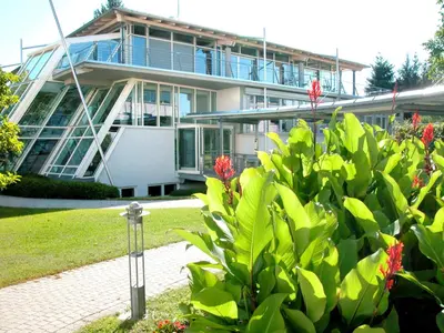 Ein Garten an der Unterkunft GenoHotel Karlsruhe