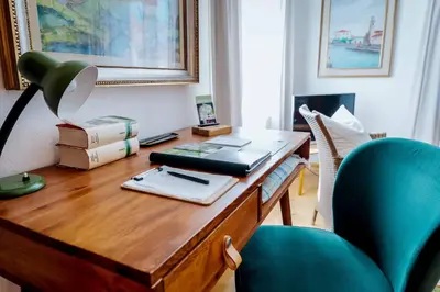 TV/Unterhaltungsangebot in der Unterkunft Modernes Apartment OLIVE Stilvoll und zentral in Besigheim