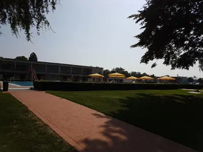 Der Swimmingpool an oder in der Nähe von Ferienwohnung keine Monteurvermietung Nähe Heidelberg Hockenheim BDS Anlage