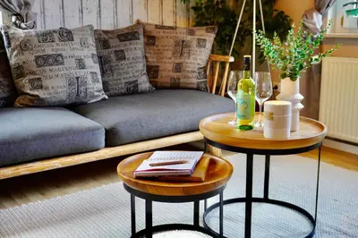 Ein Sitzbereich in der Unterkunft Ferienwohnung Küfer Wandern & Genuss in der Pfalz