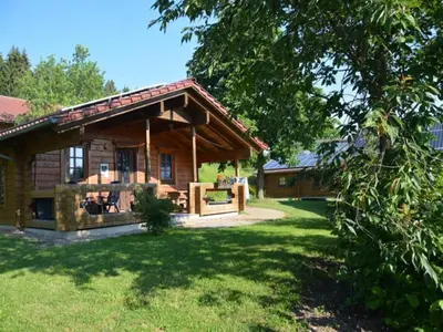 Ein Garten an der Unterkunft Ferienhof Pfeiffer
