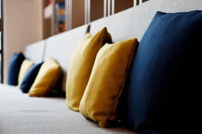 Ein Sitzbereich in der Unterkunft Holiday Inn Express - Kaiserslautern by IHG