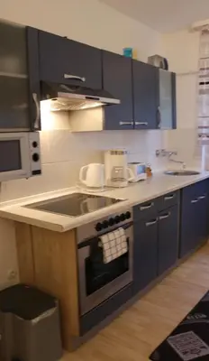 Küche/Küchenzeile in der Unterkunft Appartment in Walldorf mit Schlafzimmer, Küche und Bad