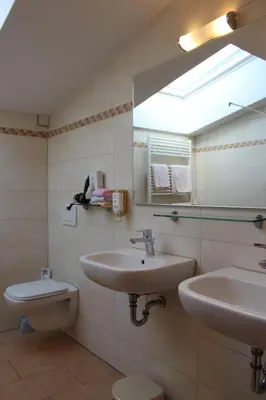 Ein Badezimmer in der Unterkunft Villa Waldeck