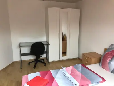 Ein Sitzbereich in der Unterkunft Ferienwohnung Heidelberg ZE-2020-7-WZ
