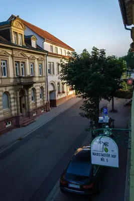 Das Gebäude in dem sich das Hotel befindet