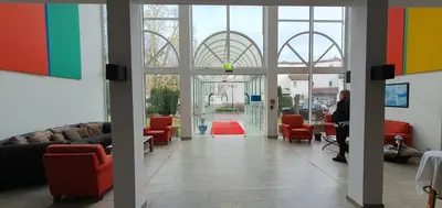 Ein Sitzbereich in der Unterkunft Flörsheimer Hof