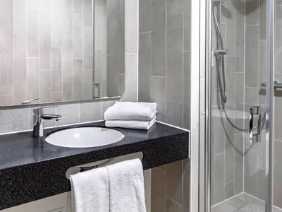 Ein Badezimmer in der Unterkunft B&B HOTEL Mannheim-City