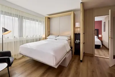 Ein Bett oder Betten in einem Zimmer der Unterkunft Sheraton Frankfurt Airport Hotel & Conference Center
