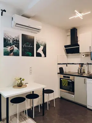 Küche/Küchenzeile in der Unterkunft Neuwertiges Apartment mit Kostenlose Privatparkplatz auch für Transporter geeignet R1