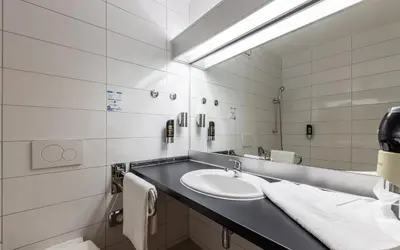 Ein Badezimmer in der Unterkunft Trip Inn Kongresshotel Frankfurt-Rodgau